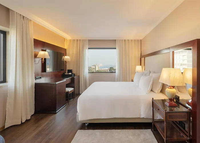 Airport Hotel: Dom Pedro Lisboa Hotel, A Member Of Radisson Individuals